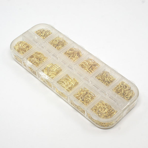 Bulk pack gold plated jump rings 600 pieces.