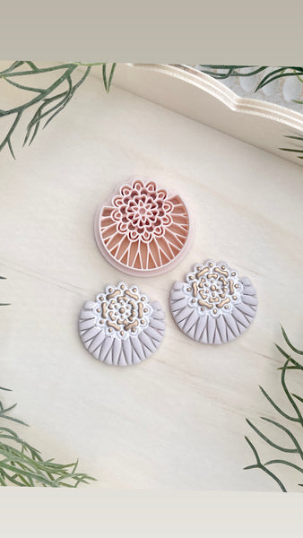 Anika boho flower detail cutter