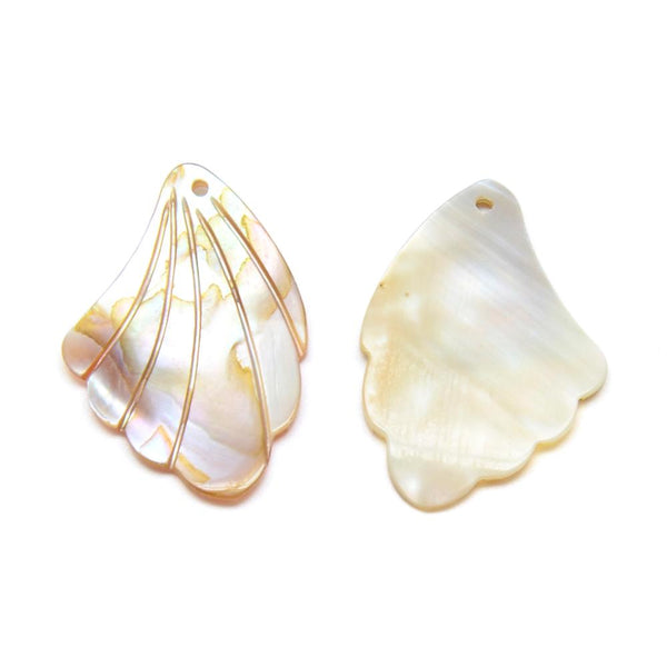 Scallop Natural Shell charms x 4 pieces
