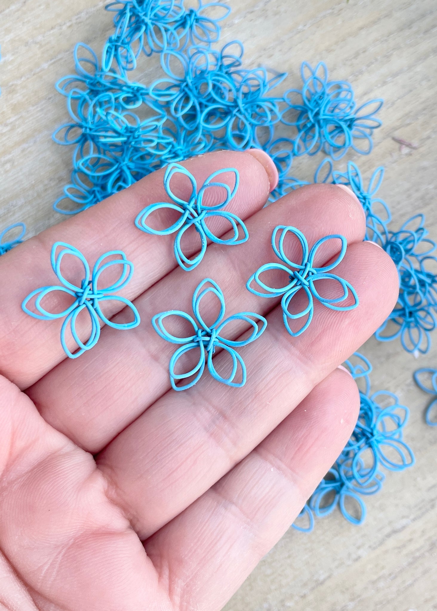 Blue flower charms x 6 pieces