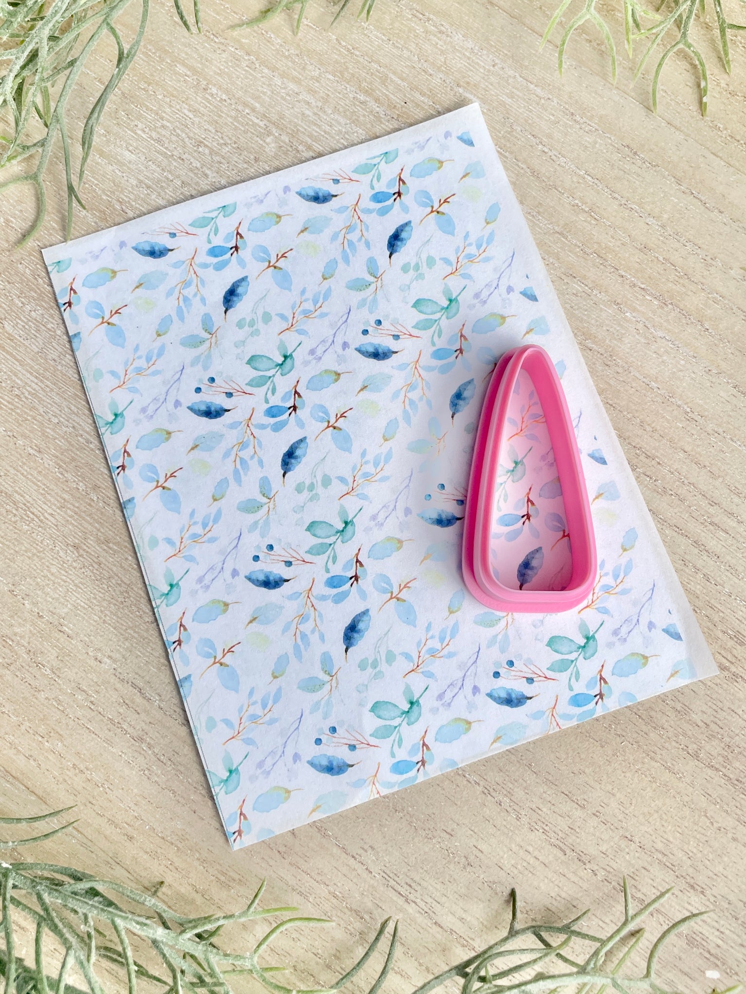 Gorgeous blue leaves transfer with long triangle cutter combo set