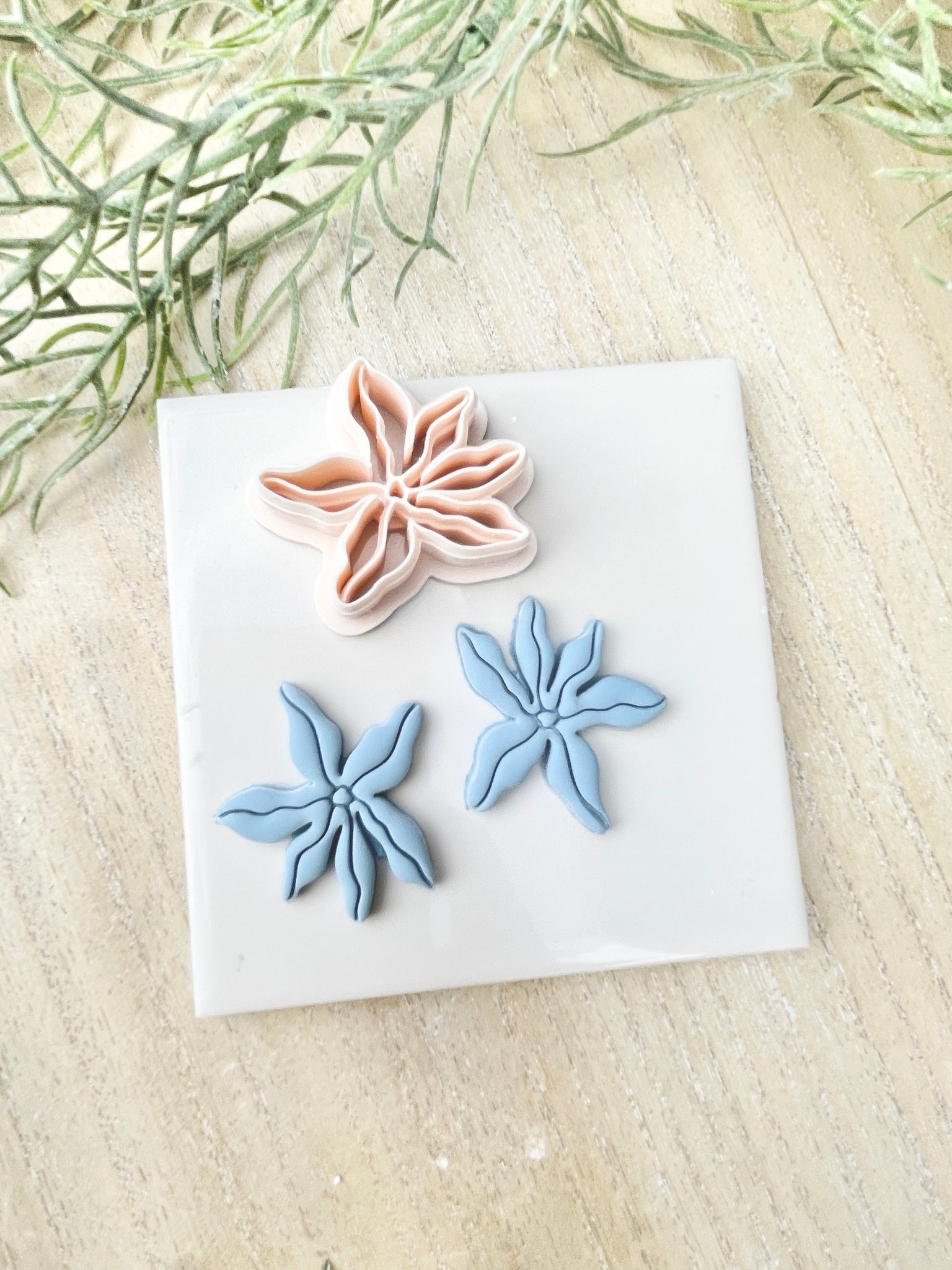 Organic flower cutter