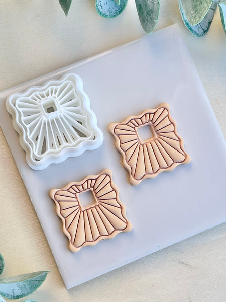 Savannah square cutter