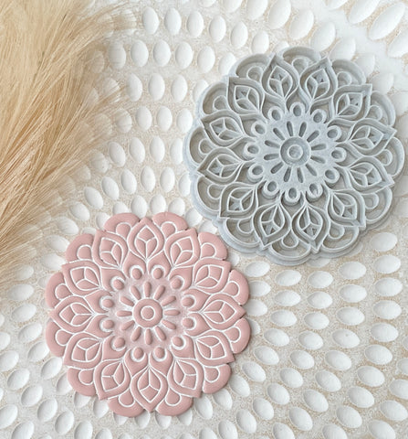 Mandala flower cutters