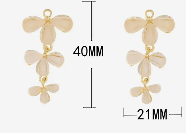 Gold long flower charms x 4