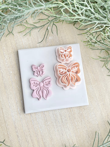 Vintage leaf imprint bows