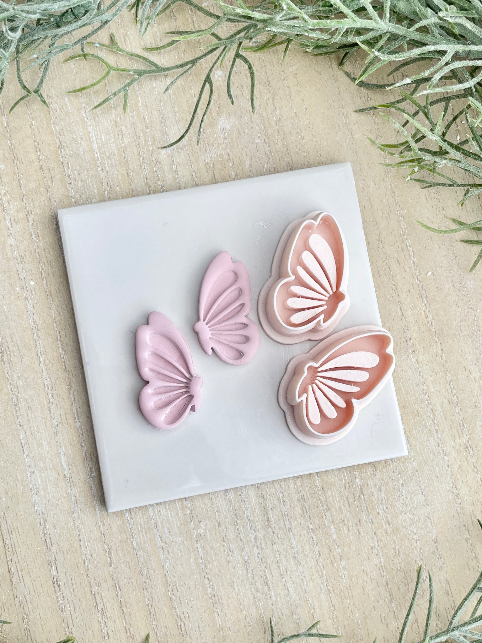 Imprint mirrored butterfly set