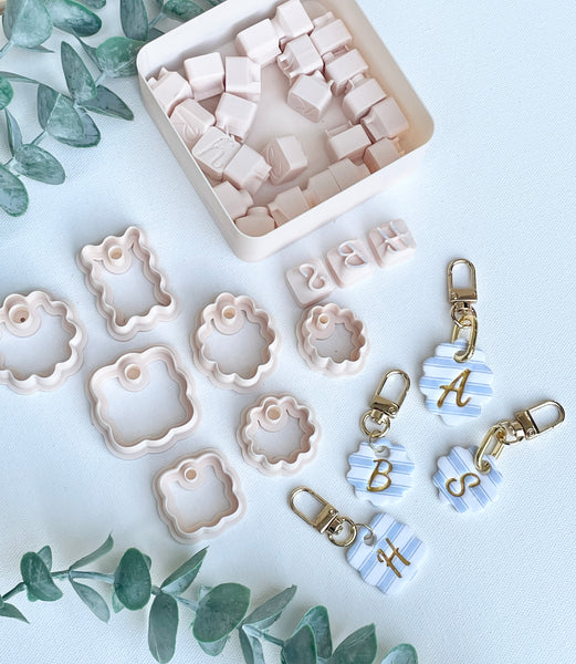 Tag charms & elegant letter stamps set