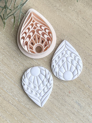 Cora detail imprint drop