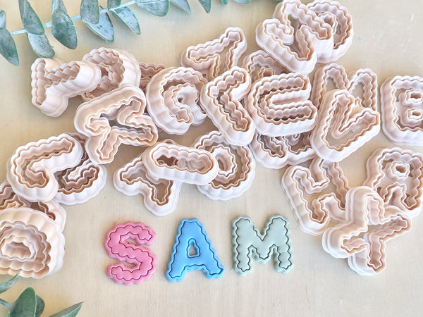 Scalloped border letter cutters - size 4cm