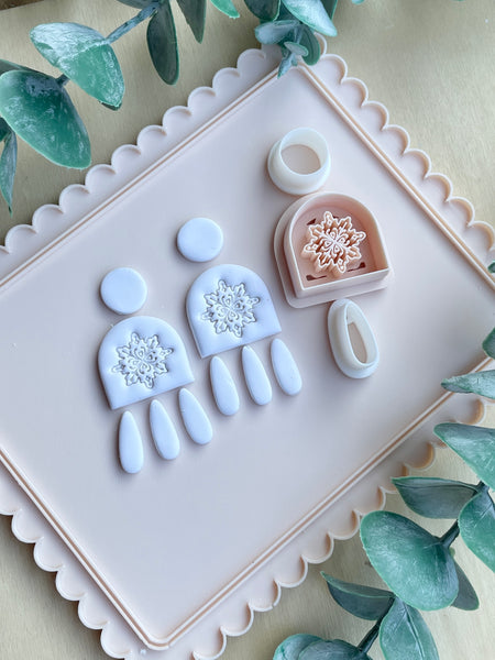 Samsara Christmas snowflake cutter set