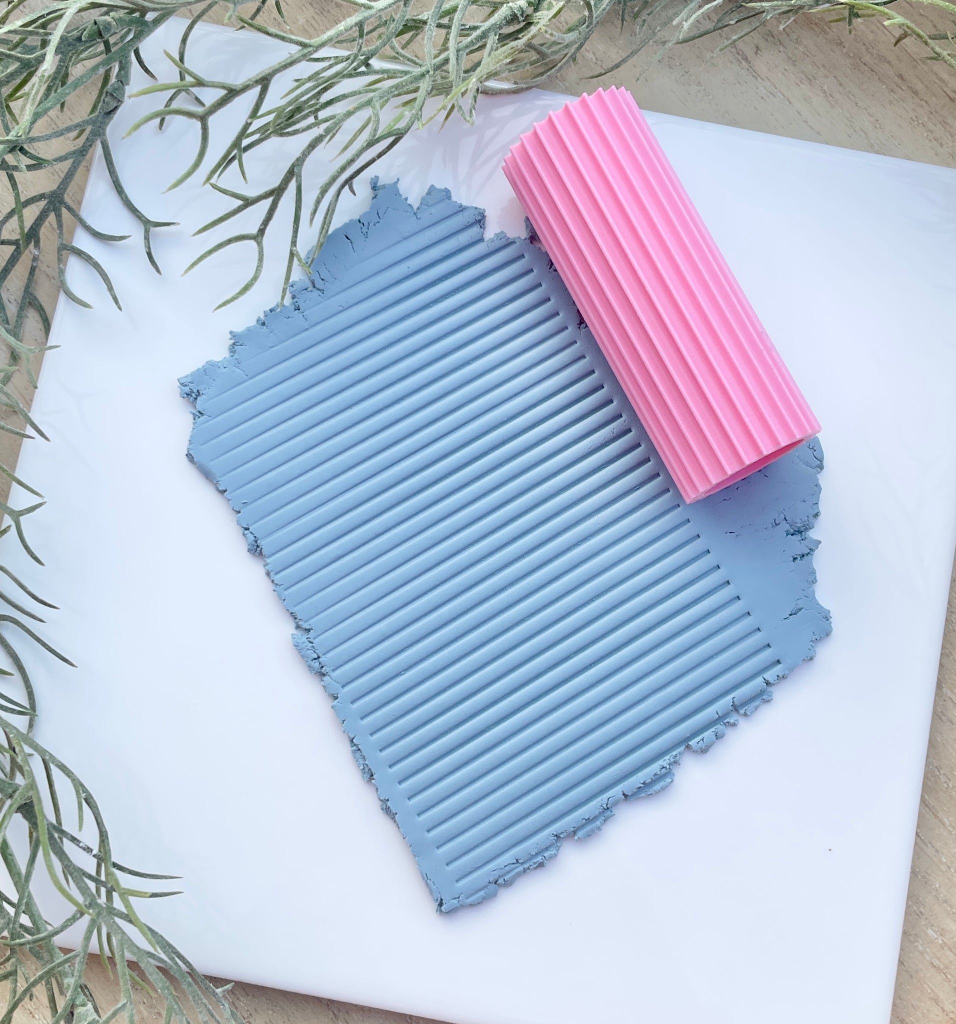 Wide lines texture roller