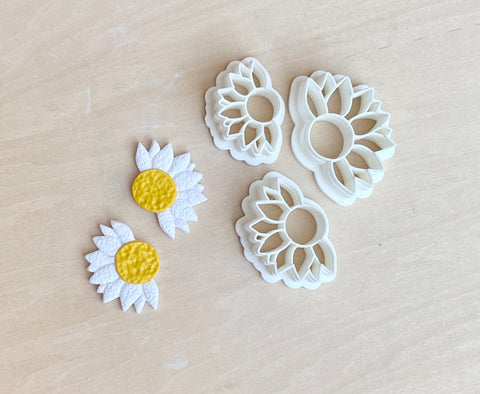 Half flower cutters - 3 sizes