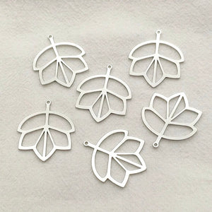 Silver plated leaf charms x 4 pieces