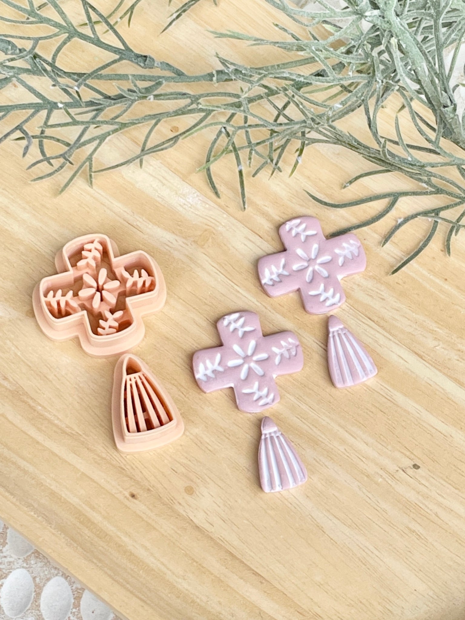 Spanish Ceramic inspired cross & tassel set