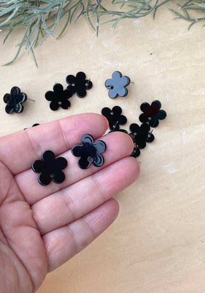 Acrylic Coloured Flower stud tops x 6 pieces