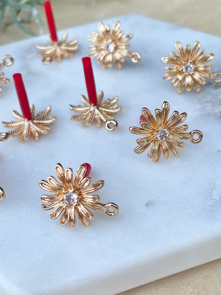 Gold plated diamante flower stud tops x 4 pieces