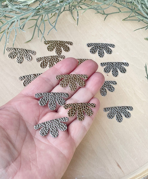 Textured half flower charms x 4 pieces