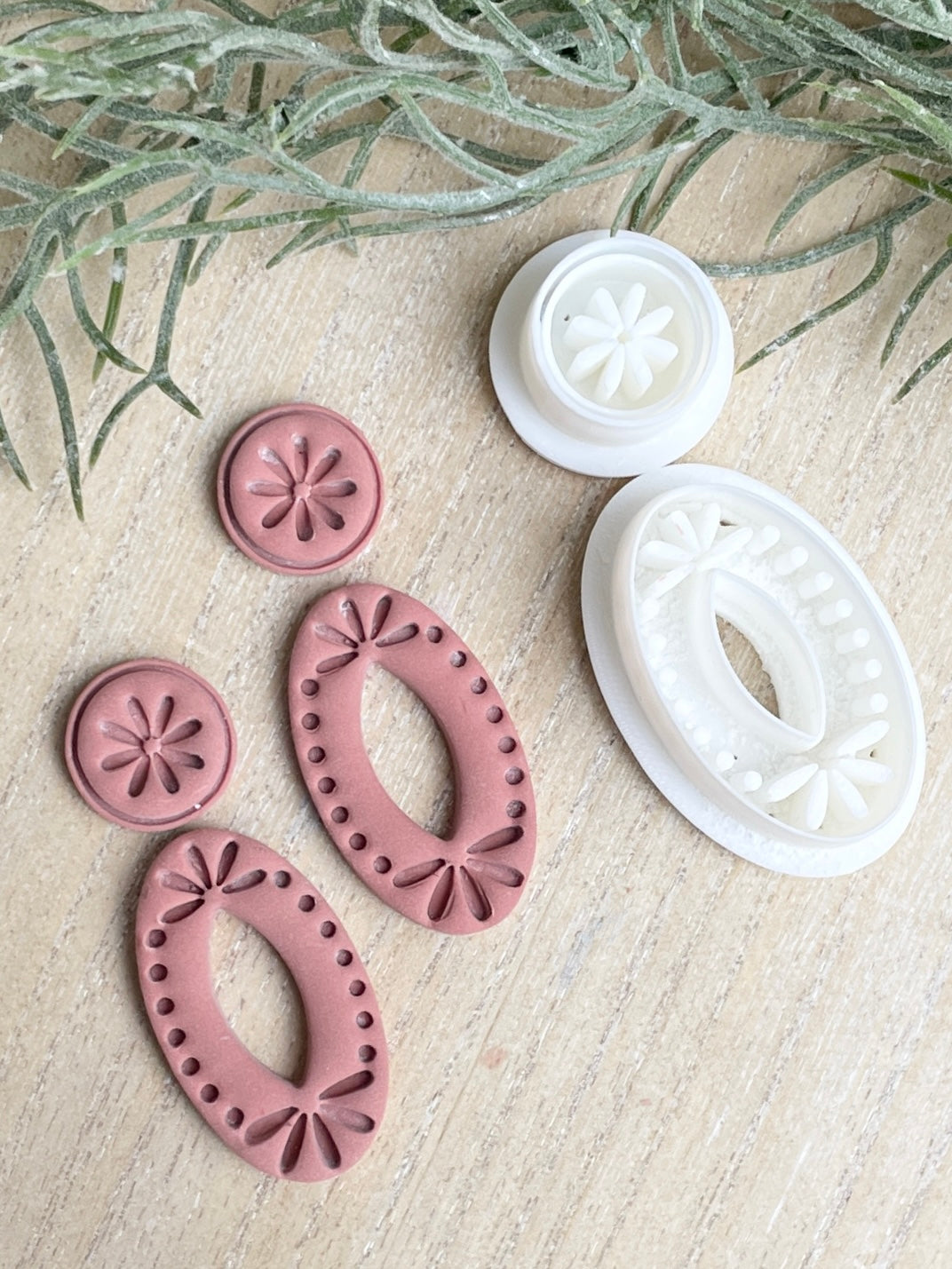 Anne 2 piece cutter set