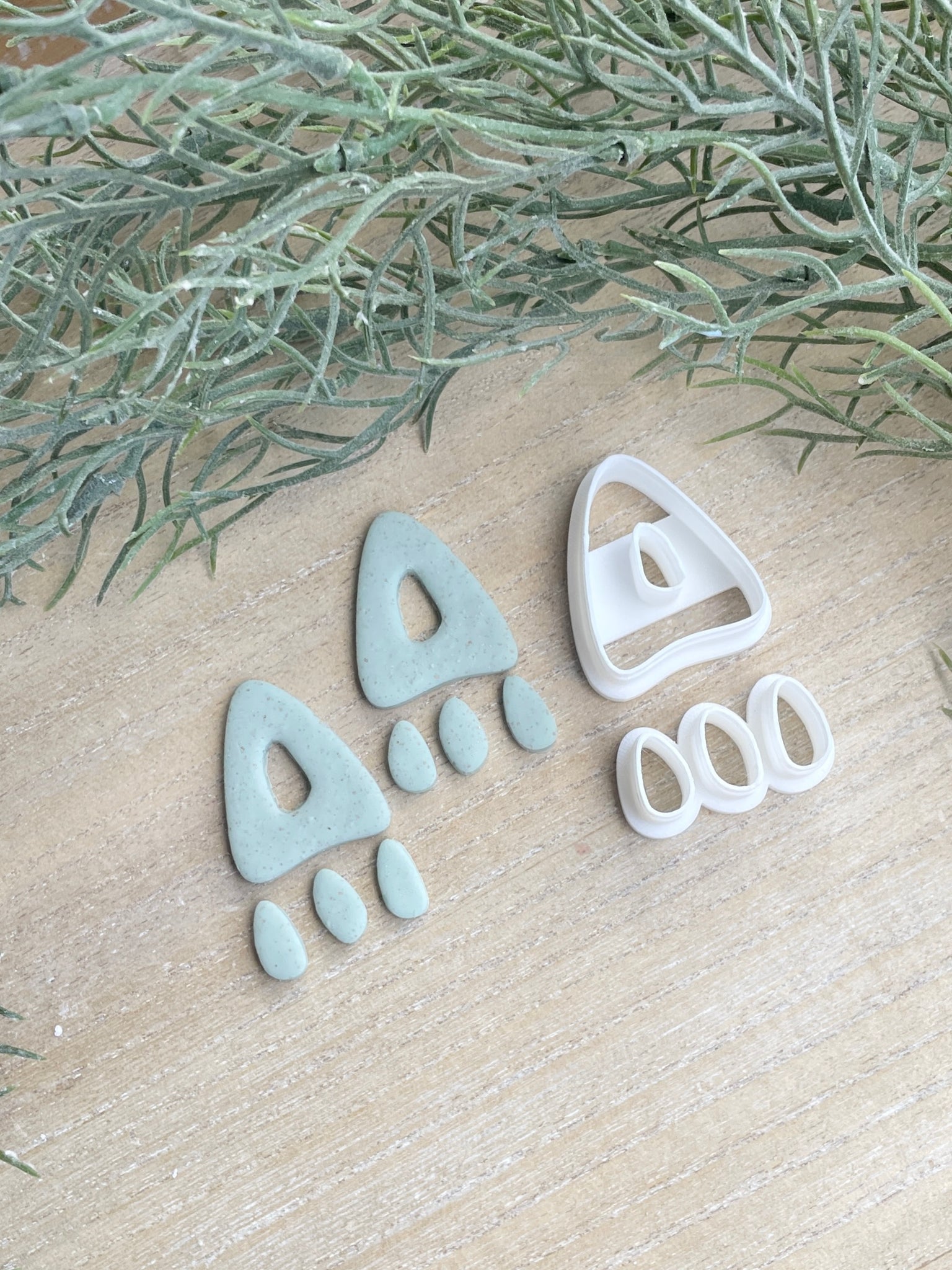 Triangle organic cutter set