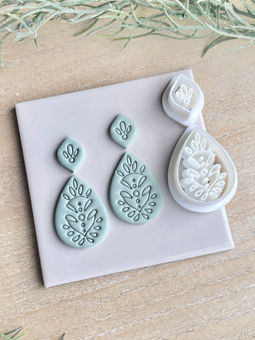 Genevieve 2 piece cutter set