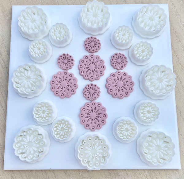 Alexis flower cutter set