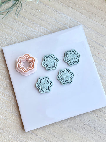 Border lined star stud cutter