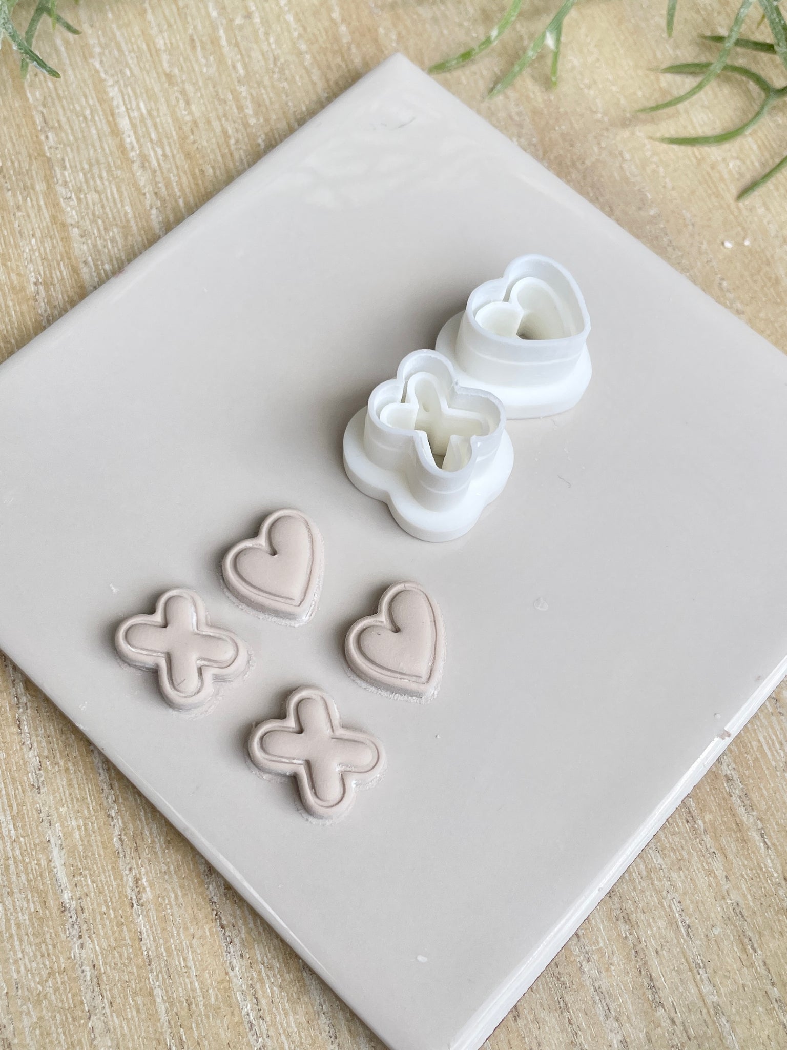 Heart & X border cutter set of 2