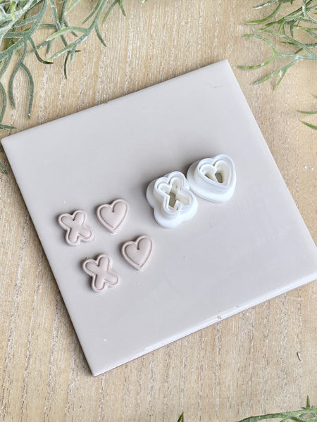 Heart & X border cutter set of 2