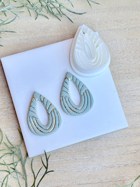 Bonnie elegant lined drop cutter