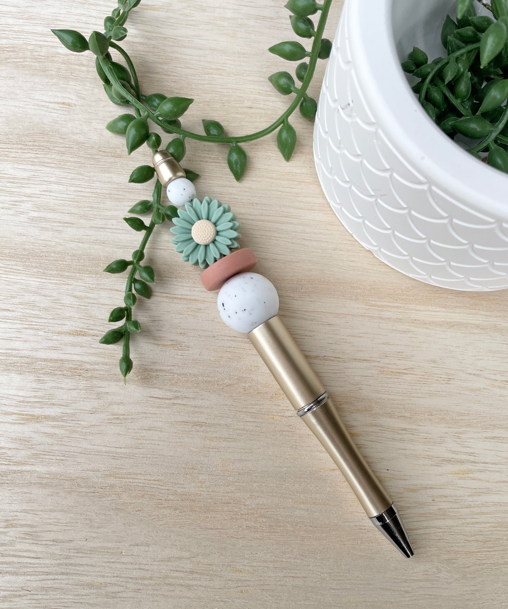 Silicone Bead pen - sage green flower - Gold Style 1