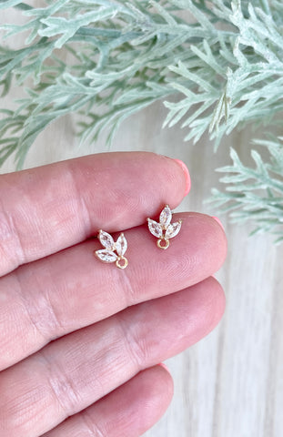 Stunning gold plated diamante stud tops x 6 pieces