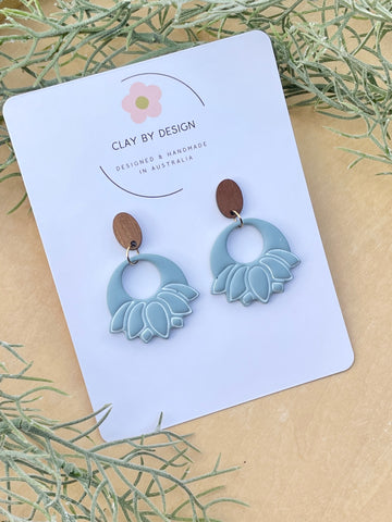 Hydrangea Blue Lotus hoops