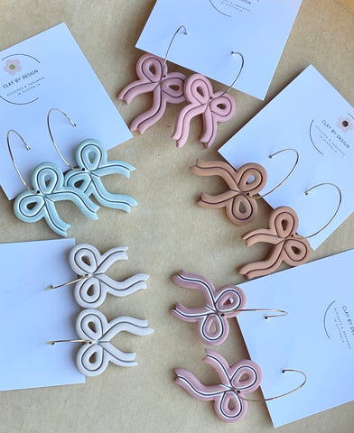 Lined Bow Hoop