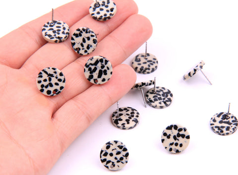 Acrylic round beige & black pattern stud tops x 6 pieces