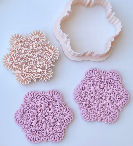 Mandala Intricate  Flower stamp cutter set