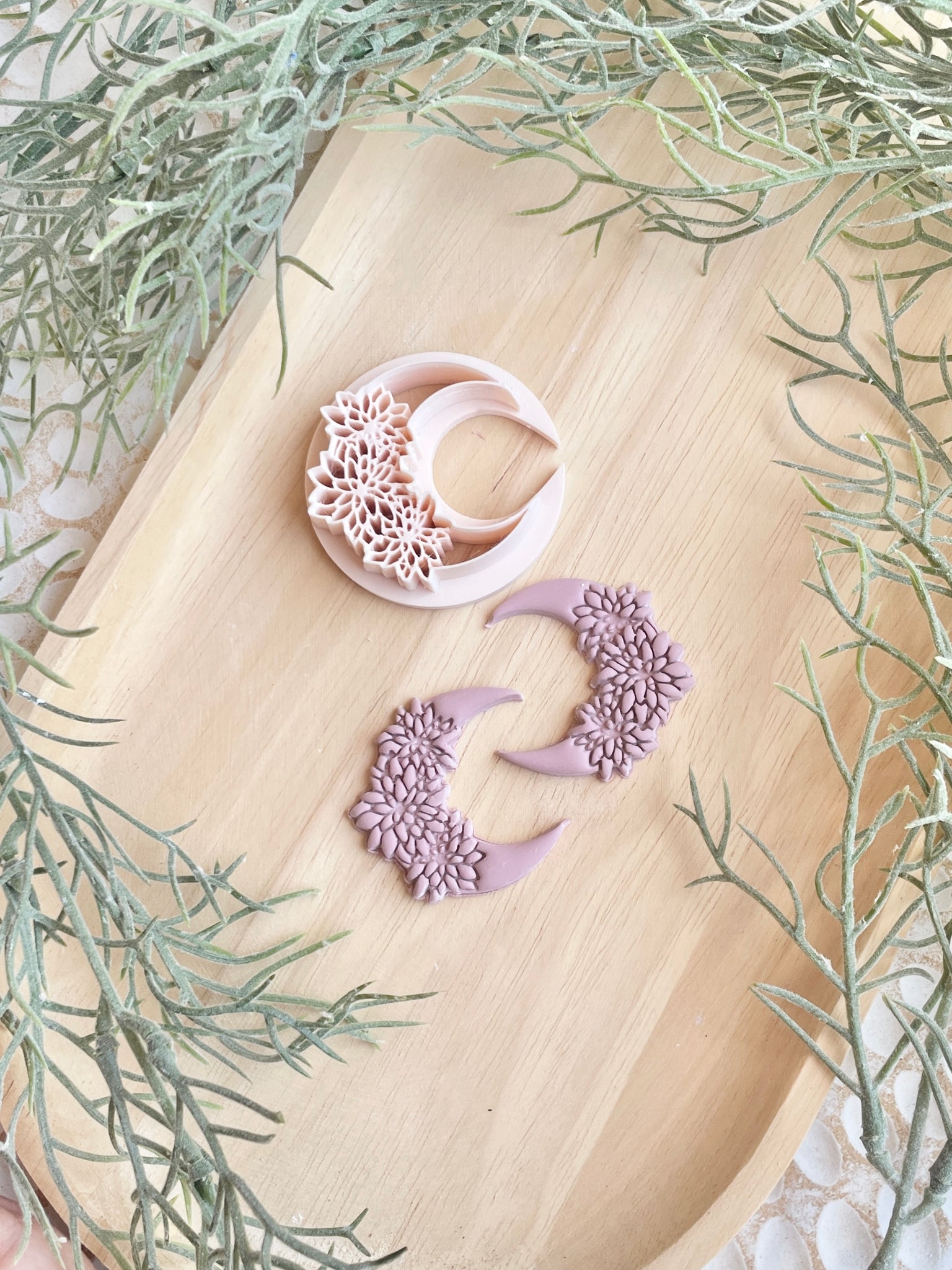 Floral Moon Cutter