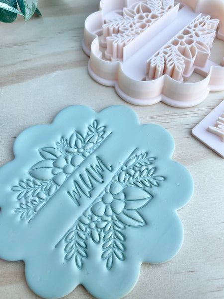 Floral scallop edge trinket dish cutter with MUM or MOM stamp