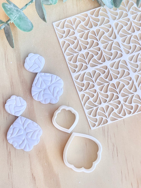 Anni 2 piece cutter set & deco shell pattern stencil