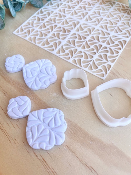 Anni 2 piece cutter set & deco shell pattern stencil