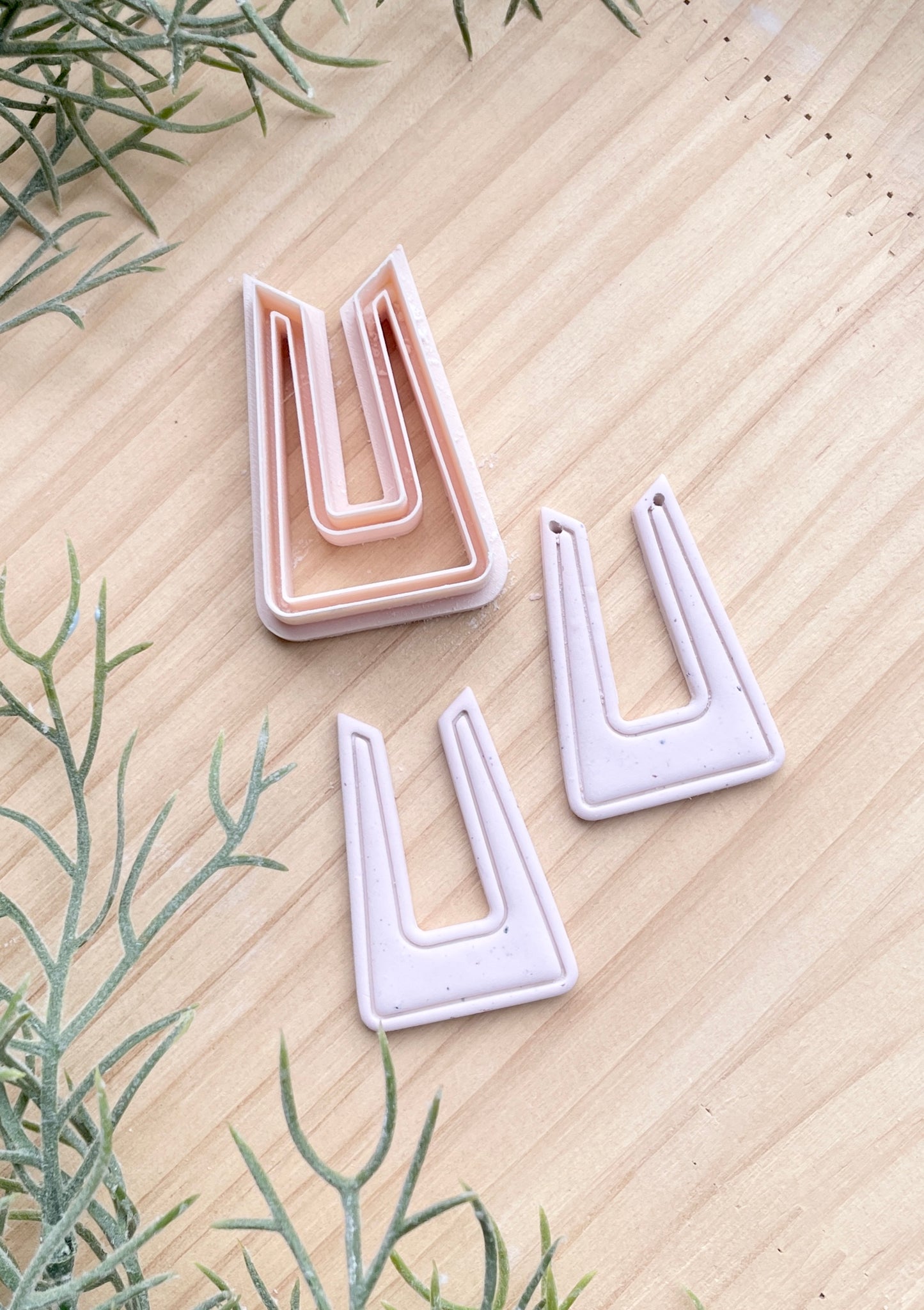 Athena imprint border