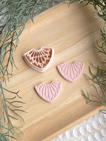 Amelia imprint scallop