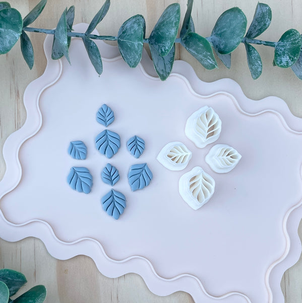 Autumn leaf stud set of 2