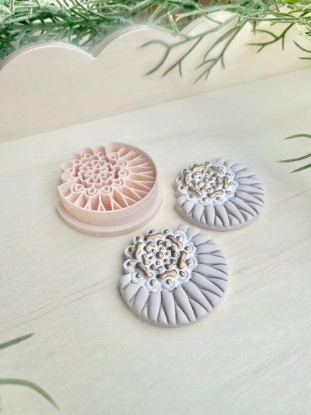 Anika boho flower detail cutter
