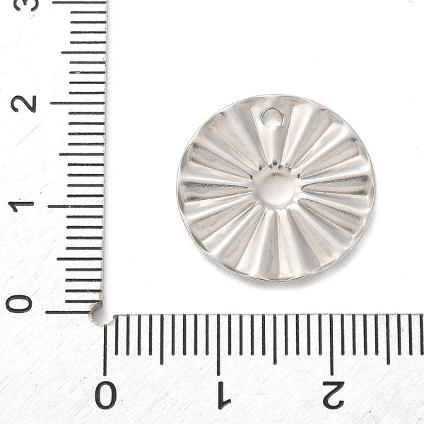 Stainless steel round charms x 8 pieces