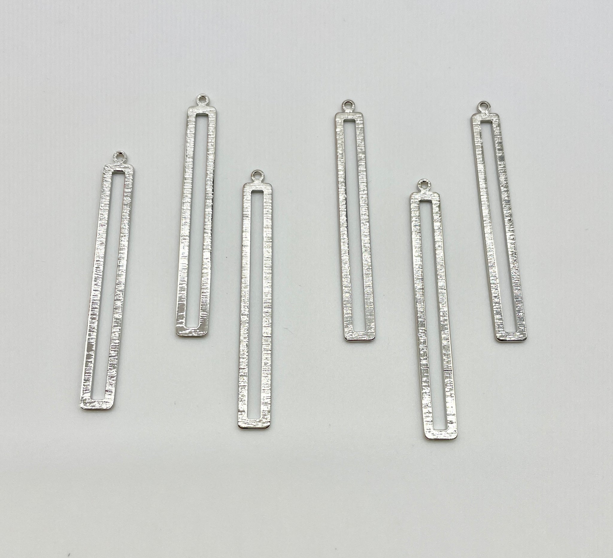 Silver plated long rectangle charm x 4 pieces