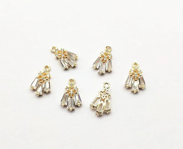 Gold plated Diamante fish tail connector charm  x 4 pieces