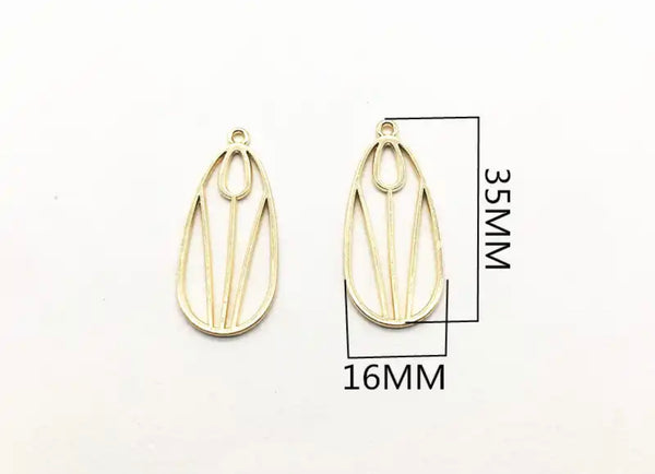 Yellow gold plated tulip detailed charms x 6