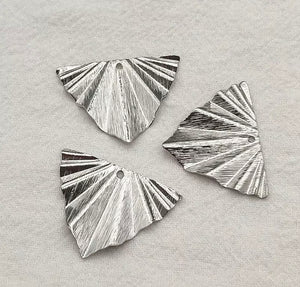 Rhodium plated triangle fan charms  x 6 pieces