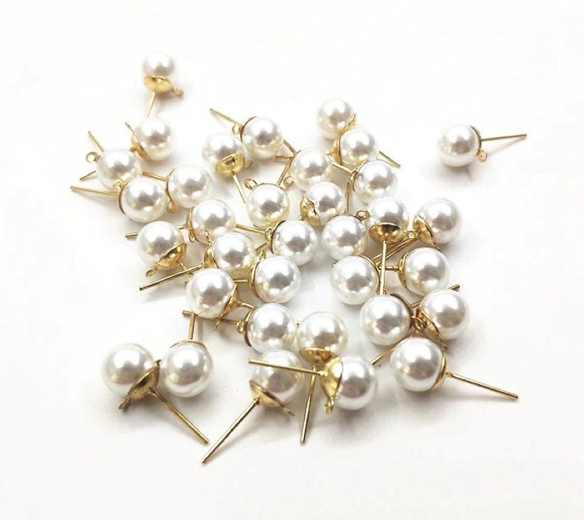 Pearl look gold plated stud tops - pack of 10 - 8mm